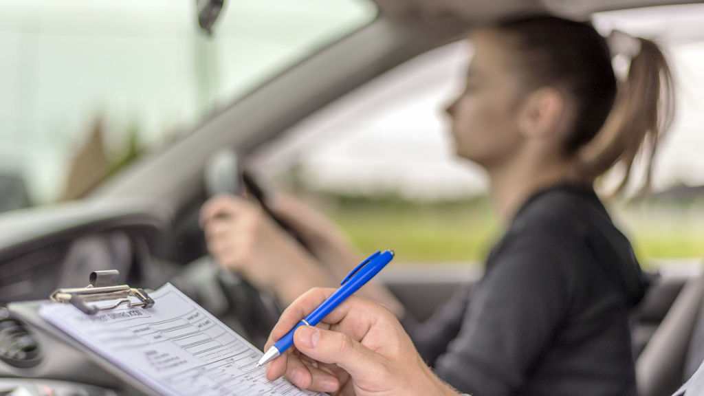 alumna carnet conducir primera practica autoescuela san andres